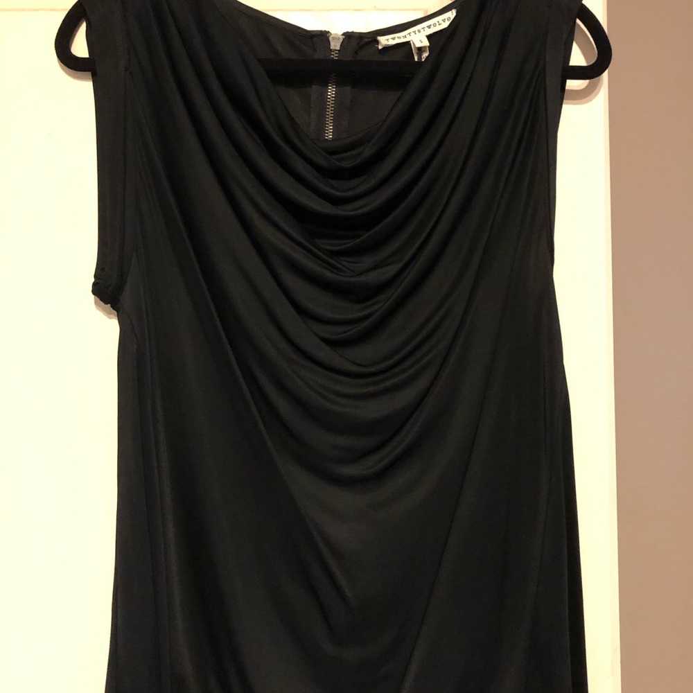 Twenty8Twelve black half zip/half V open back